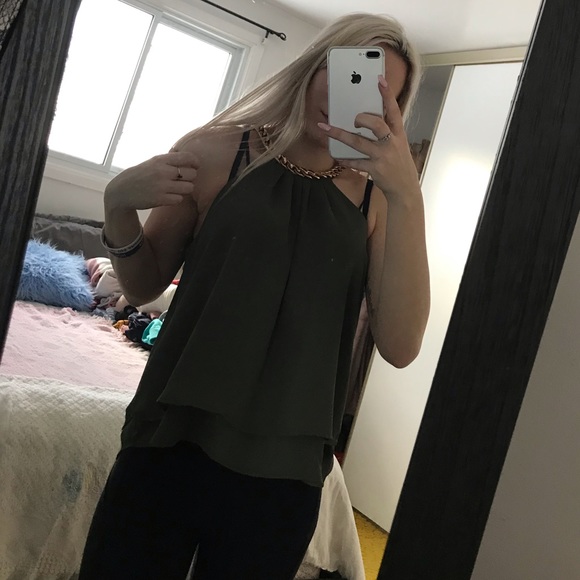 Halter top - Picture 2 of 3